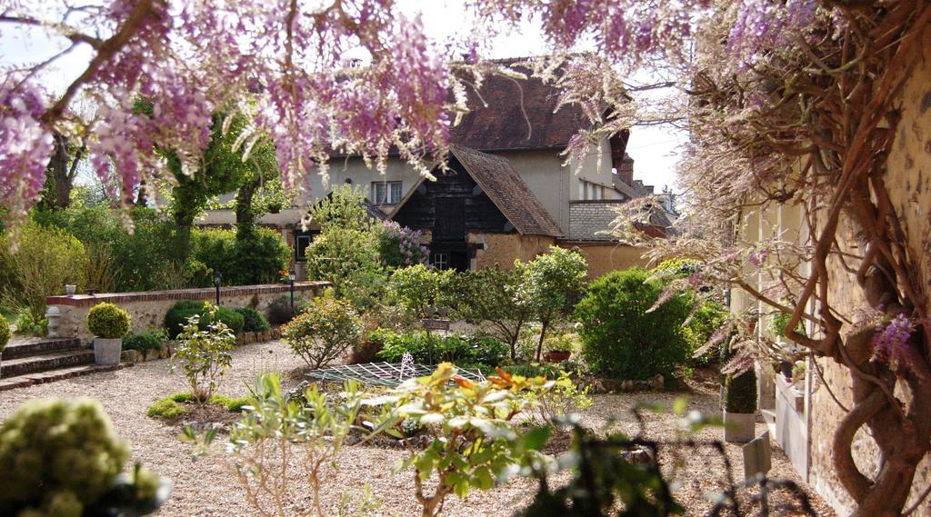 La Chaiserie La Croix-Saint-Leufroy Екстериор снимка