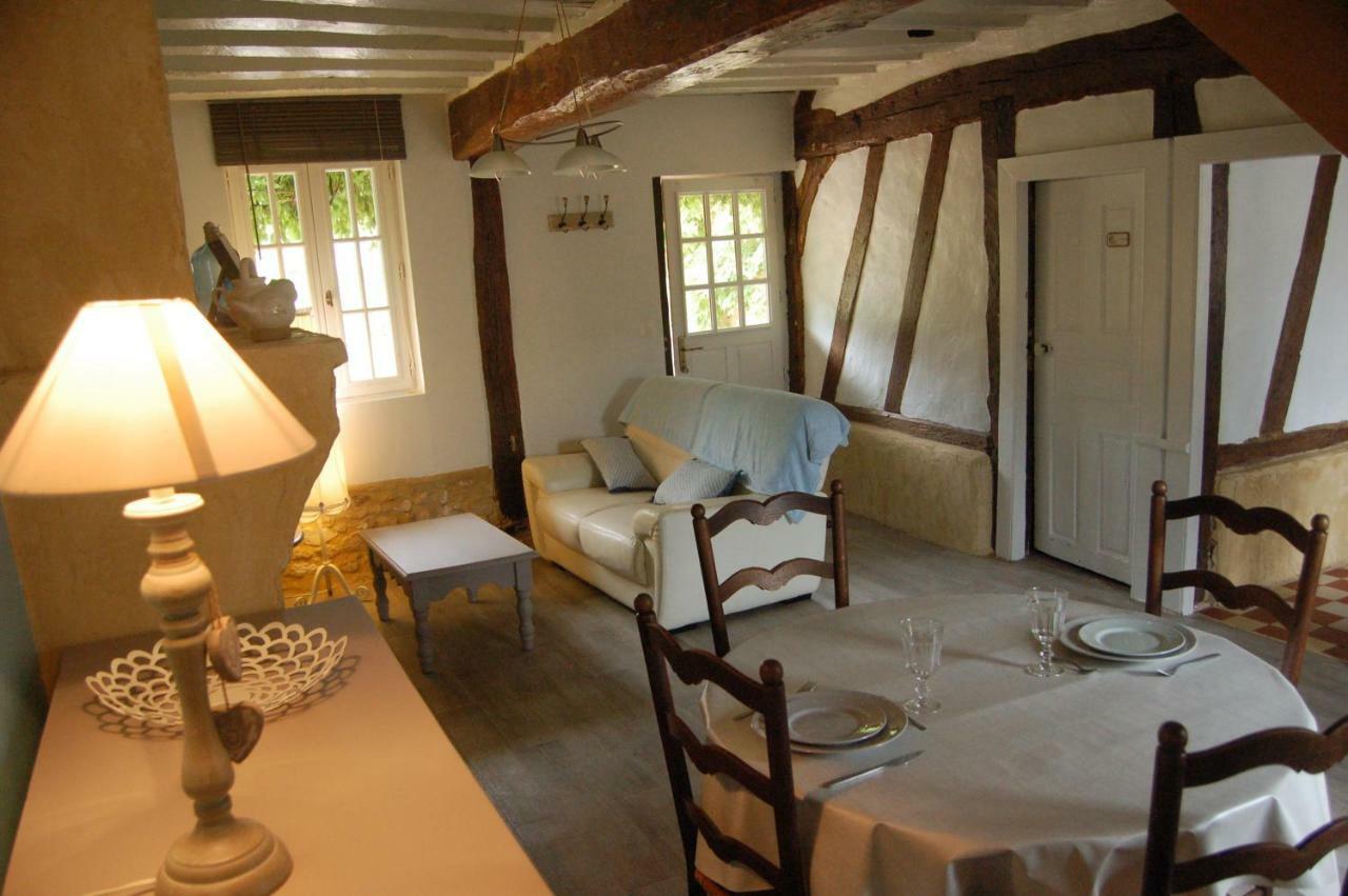 La Chaiserie La Croix-Saint-Leufroy Екстериор снимка